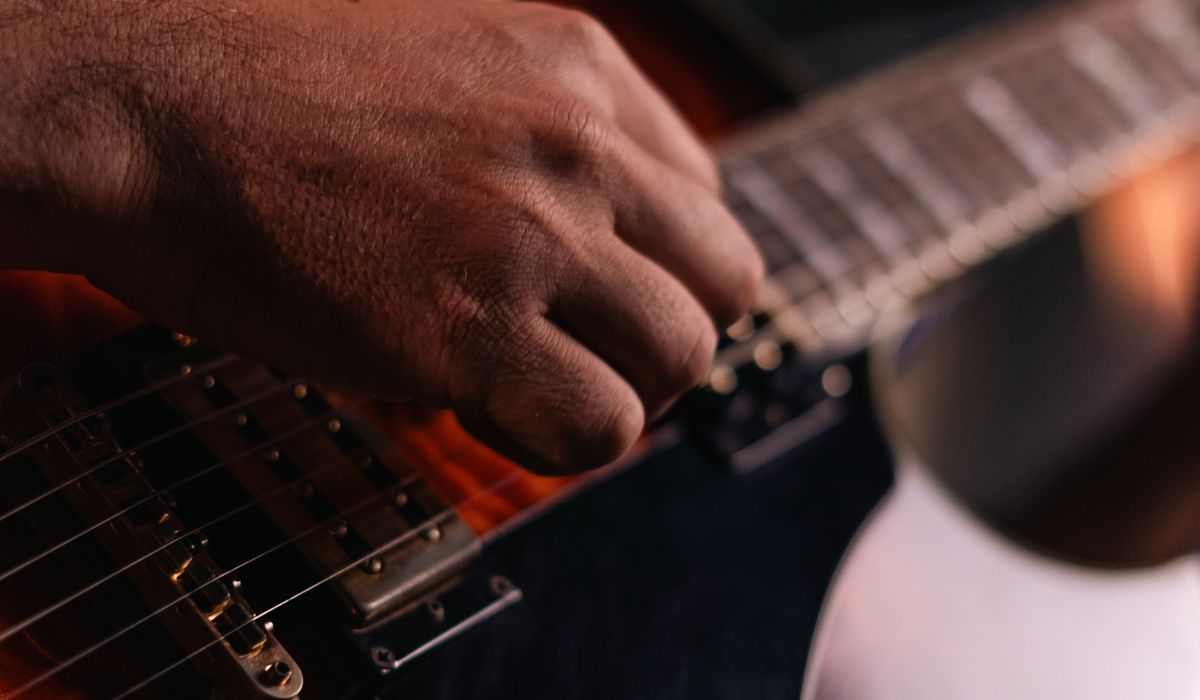 How to Choose Your First Acoustic Guitar
