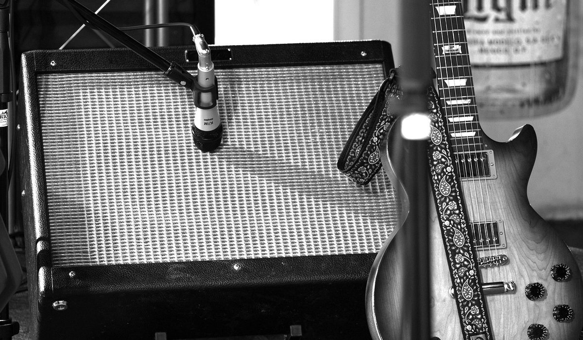 Improvisation Tips for Blues Guitar Solos